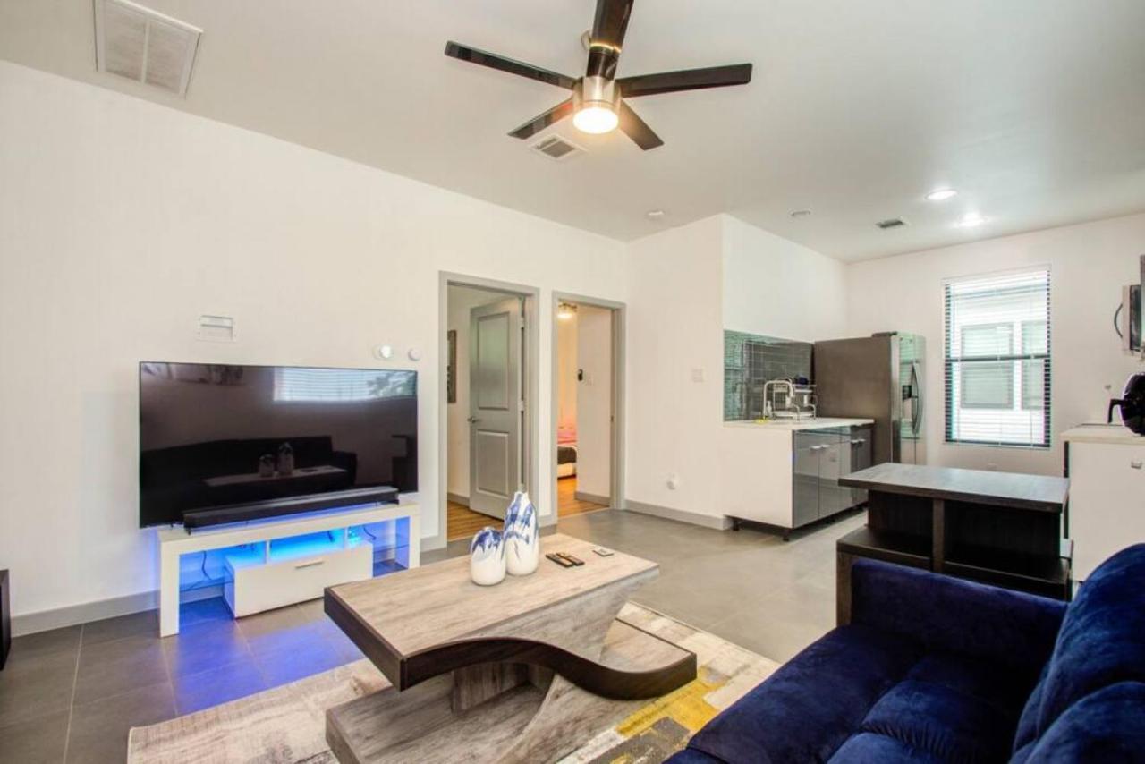 Holiday home Modern 2 Bedroom 2 Bathroom Near Downtown